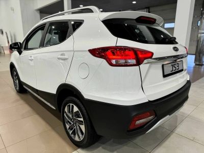 JAC JS3 Luxury 1.6 CVT превью 4