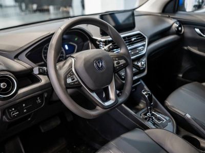 Changan Alsvin DLX 1.5 АМТ превью 4