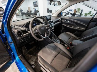 Changan Alsvin DLX 1.5 АМТ превью 6