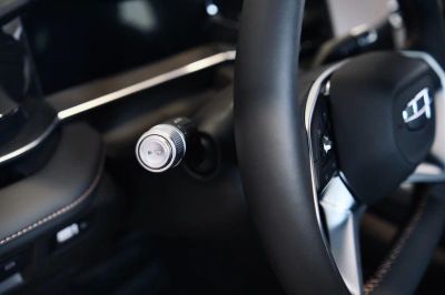 Geely Preface Luxury 2.0 АМТ превью 7
