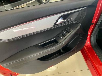 JAC J7 Luxury 1.5 CVT превью 7