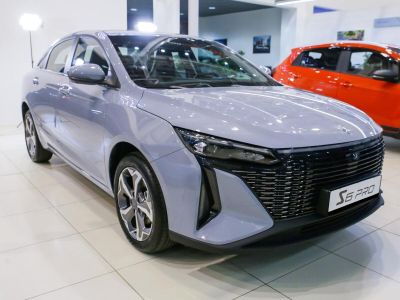 Livan S6 Pro Premium 1.5 АМТ превью 2