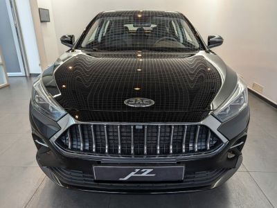 JAC J7 Luxury 1.5 CVT превью 2