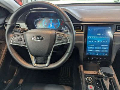 JAC J7 Luxury 1.5 CVT превью 6