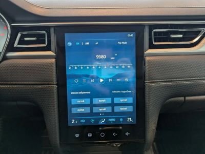 JAC J7 Luxury 1.5 CVT превью 10