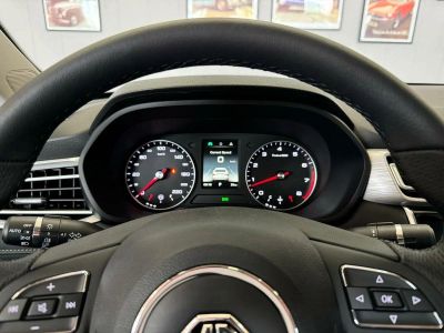 MG 5 Deluxe 1.5 CVT превью 8