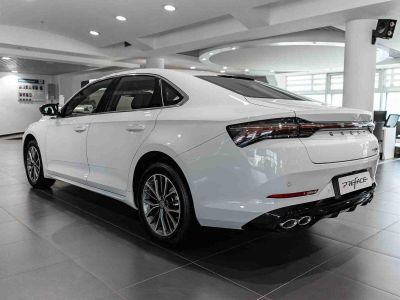 Geely Preface Luxury 2.0 АМТ превью 3