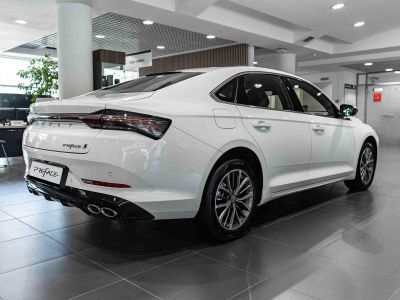 Geely Preface Luxury 2.0 АМТ превью 4
