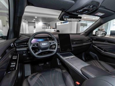 Geely Preface Luxury 2.0 АМТ превью 9