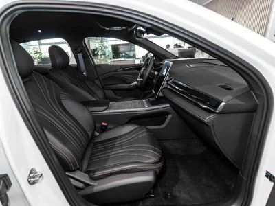 Geely Preface Luxury 2.0 АМТ превью 10