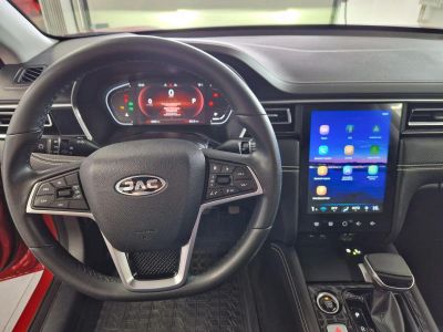 JAC J7 Luxury 1.5 CVT превью 5