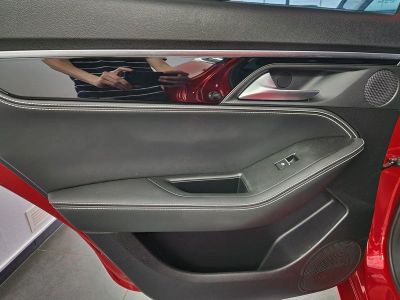 JAC J7 Luxury 1.5 CVT превью 15