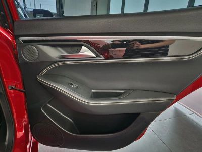 JAC J7 Luxury 1.5 CVT превью 17