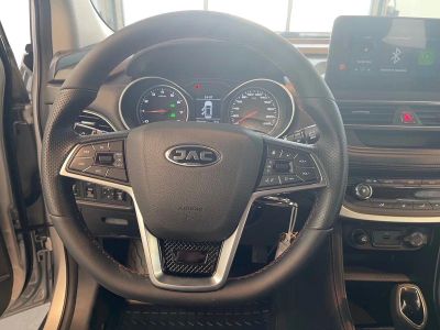 JAC JS3 Luxury 1.6 CVT превью 9