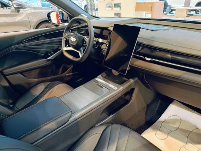 Geely Preface 2.0 АМТ превью 7