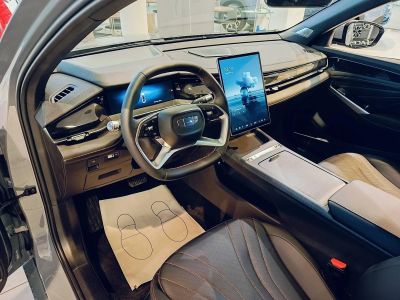 Geely Preface 2.0 АМТ превью 9