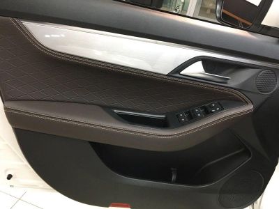 JAC J7 Tech 1.5 CVT превью 15