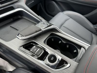 Changan UNI-T Tech 1.5 АМТ превью 7