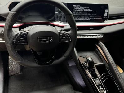 Geely Coolray Luxury 1.5 АМТ превью 5