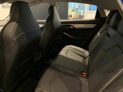 JAC J7 Luxury 1.5 CVT превью 4